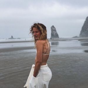 Flattering wide leg pants